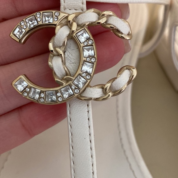 Chanel thong sandals size (38) womens US8 - Picture 3 of 11
